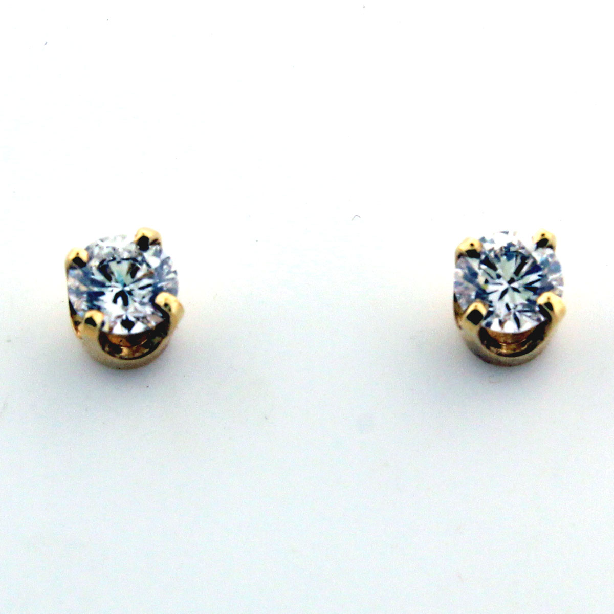 1.5 Carat Oval Brilliant Diamond Stud Earrings 14K Yellow Gold